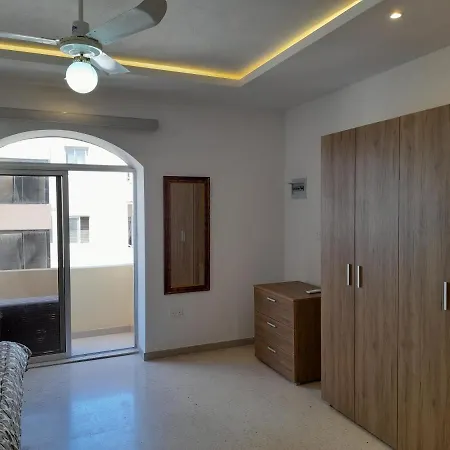 Nicely Furnished 2 Bedroom Apt In Bugibba St. Paul's Bay Exterior photo