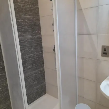 Nicely Furnished 2 Bedroom Apt In Bugibba St. Paul's Bay Exterior photo